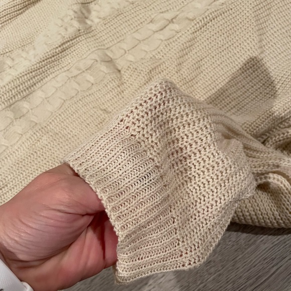 Cream-stone colour sweater dress with big collar - Picture 2 of 4